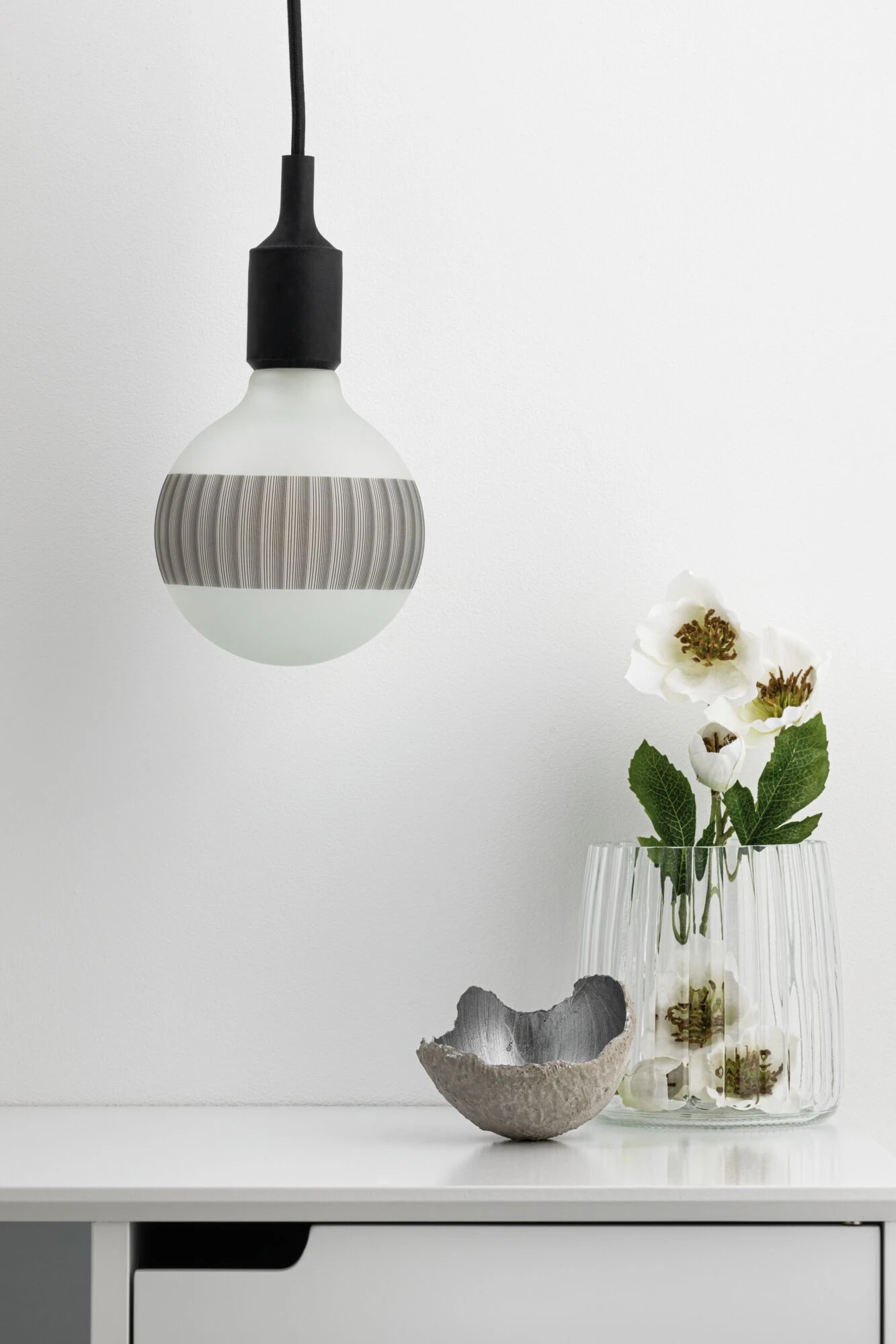 Paulmann Modern Classic Edition Standard 230V LED Globe Ringspiegel E27 340lm 4,5W 2600K Dimmbar Ringspiegel Schwarz - Image 3