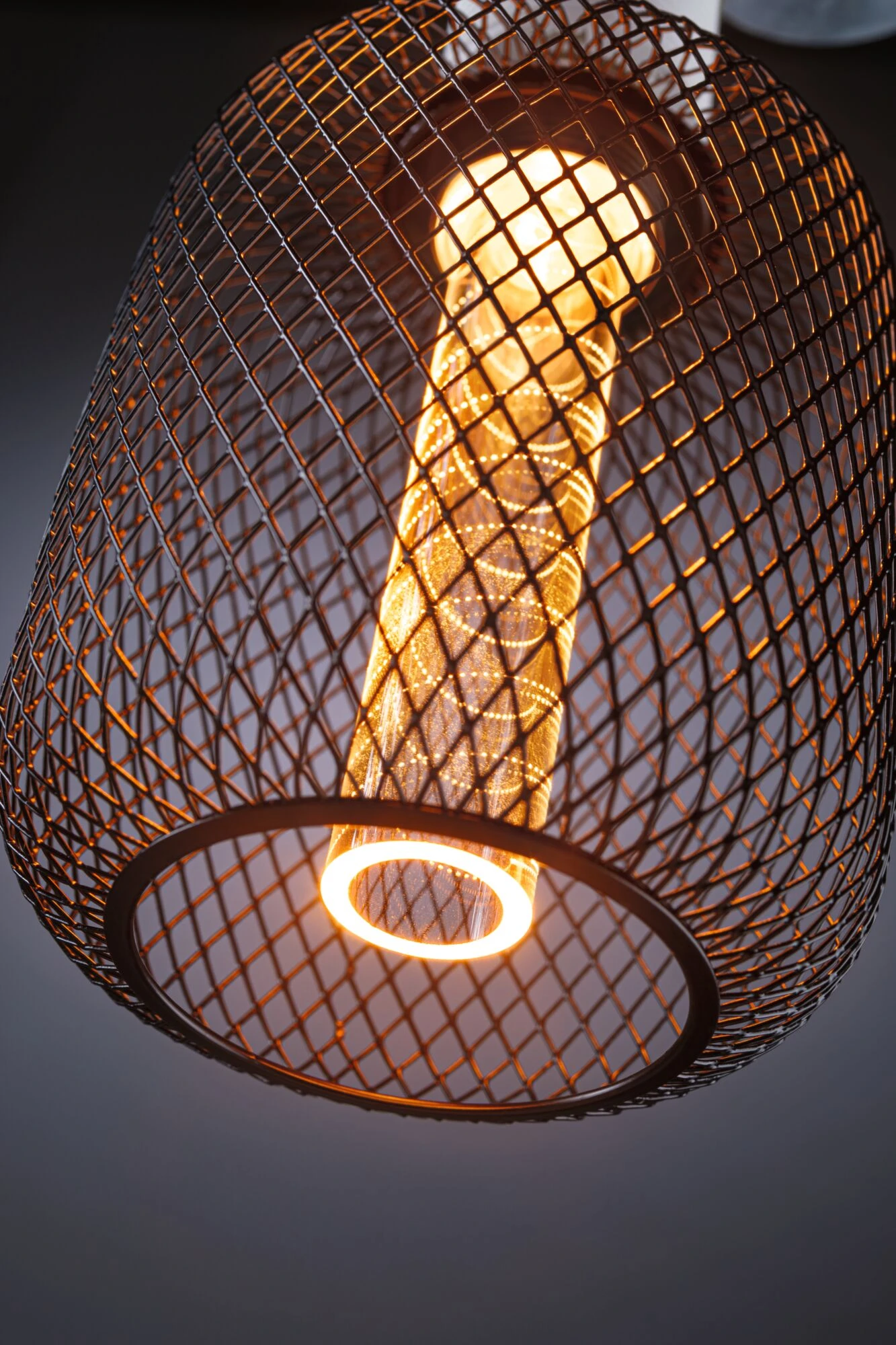 Paulmann Metallic Glow Standard 230V LED Leuchtmittel Zyl Spiral 200lm 4,2W 1800K Schwarz - Image 3